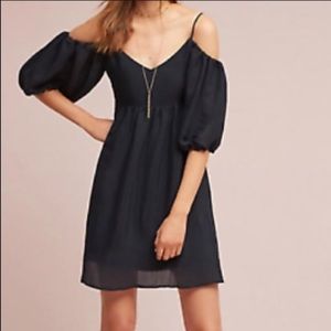 MOULINETTE SOEURS /Anthropologie Carina Black Dres
PREOWNED/USED
Anthropologie S